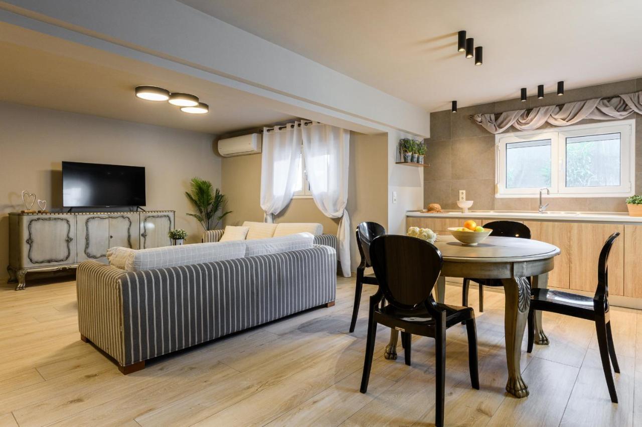 לימנאס Louloudis Apartments Complex מראה חיצוני תמונה