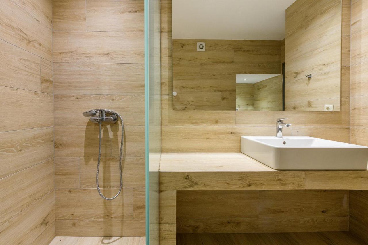 לימנאס Louloudis Apartments Complex מראה חיצוני תמונה