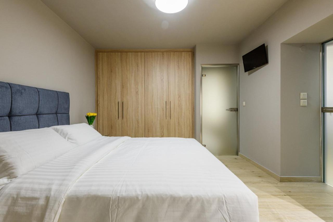 לימנאס Louloudis Apartments Complex מראה חיצוני תמונה